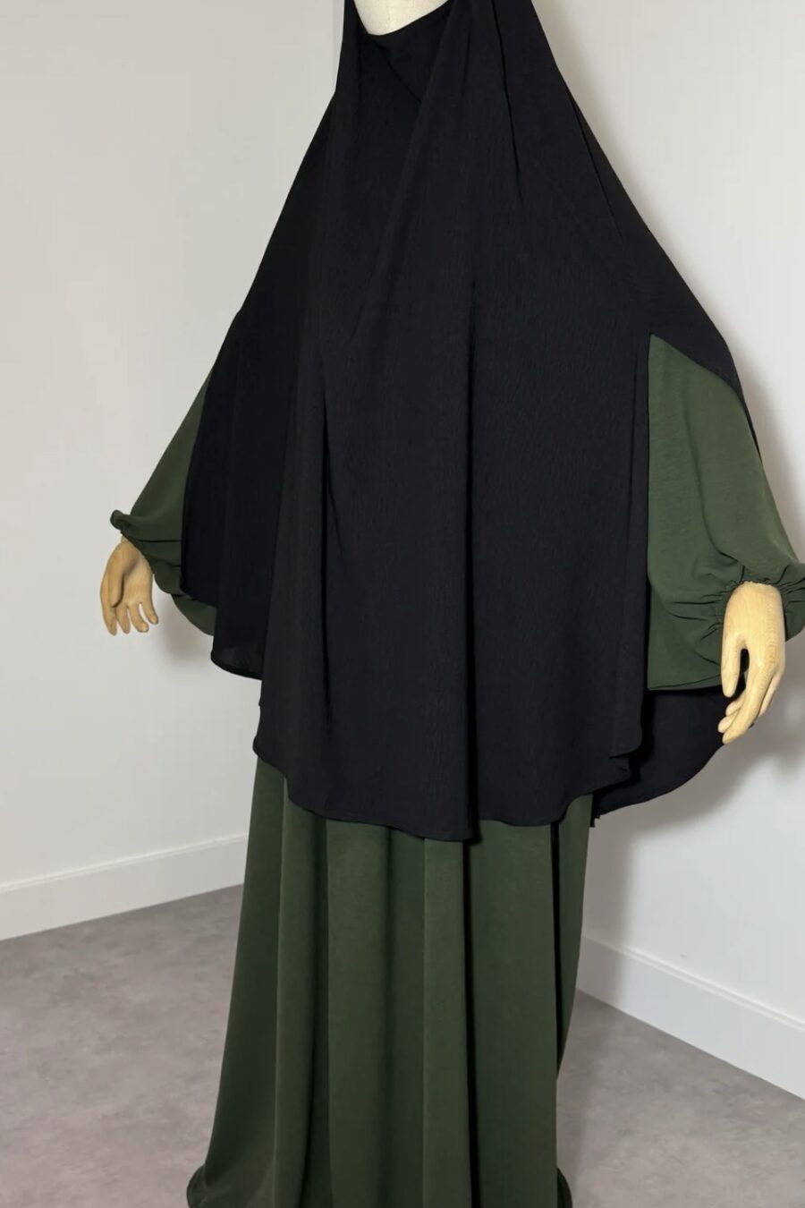 Khimar fendu